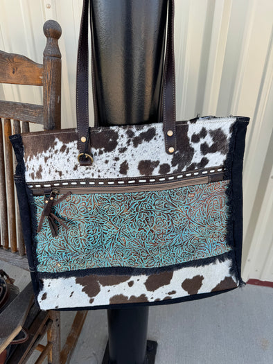 Myra Over Night Tote Bag