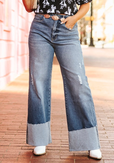 MID WASH HIGH RISE TROUSER JEANS W CUFF